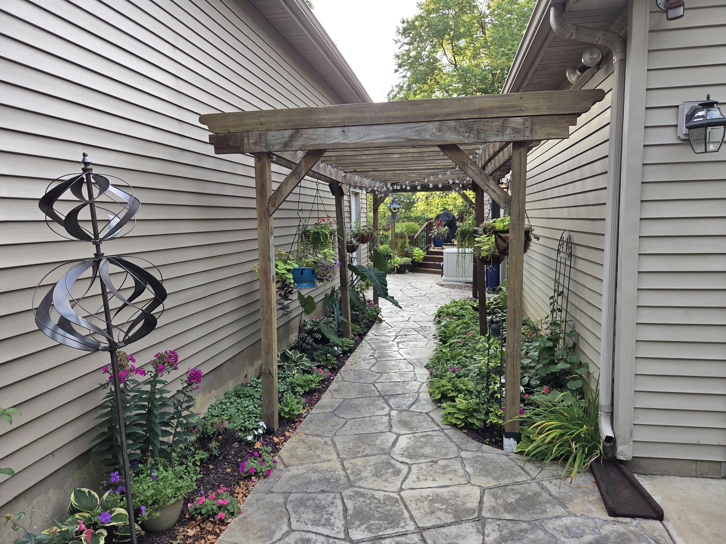 37322 Comanche Drive, Saybrook, IL 61770