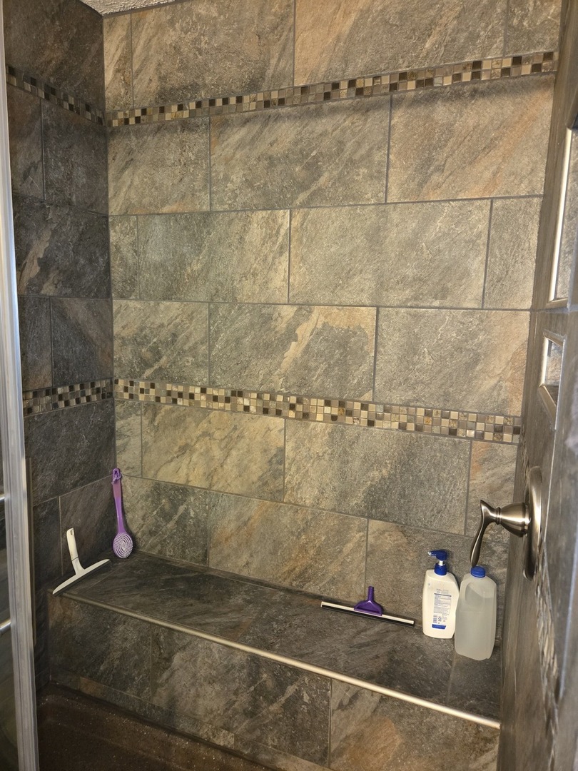 37322 Comanche Drive, Saybrook, IL 61770