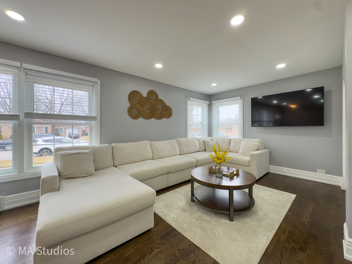 9017 Major Avenue, Morton Grove, IL 60053