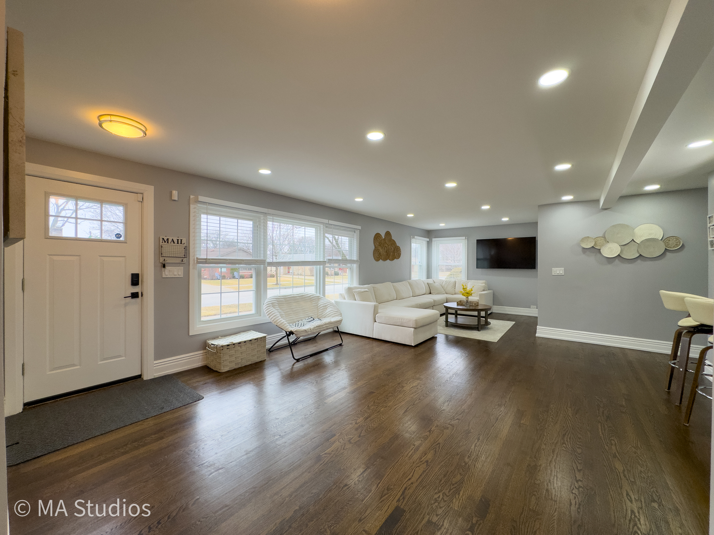 9017 Major Avenue, Morton Grove, IL 60053