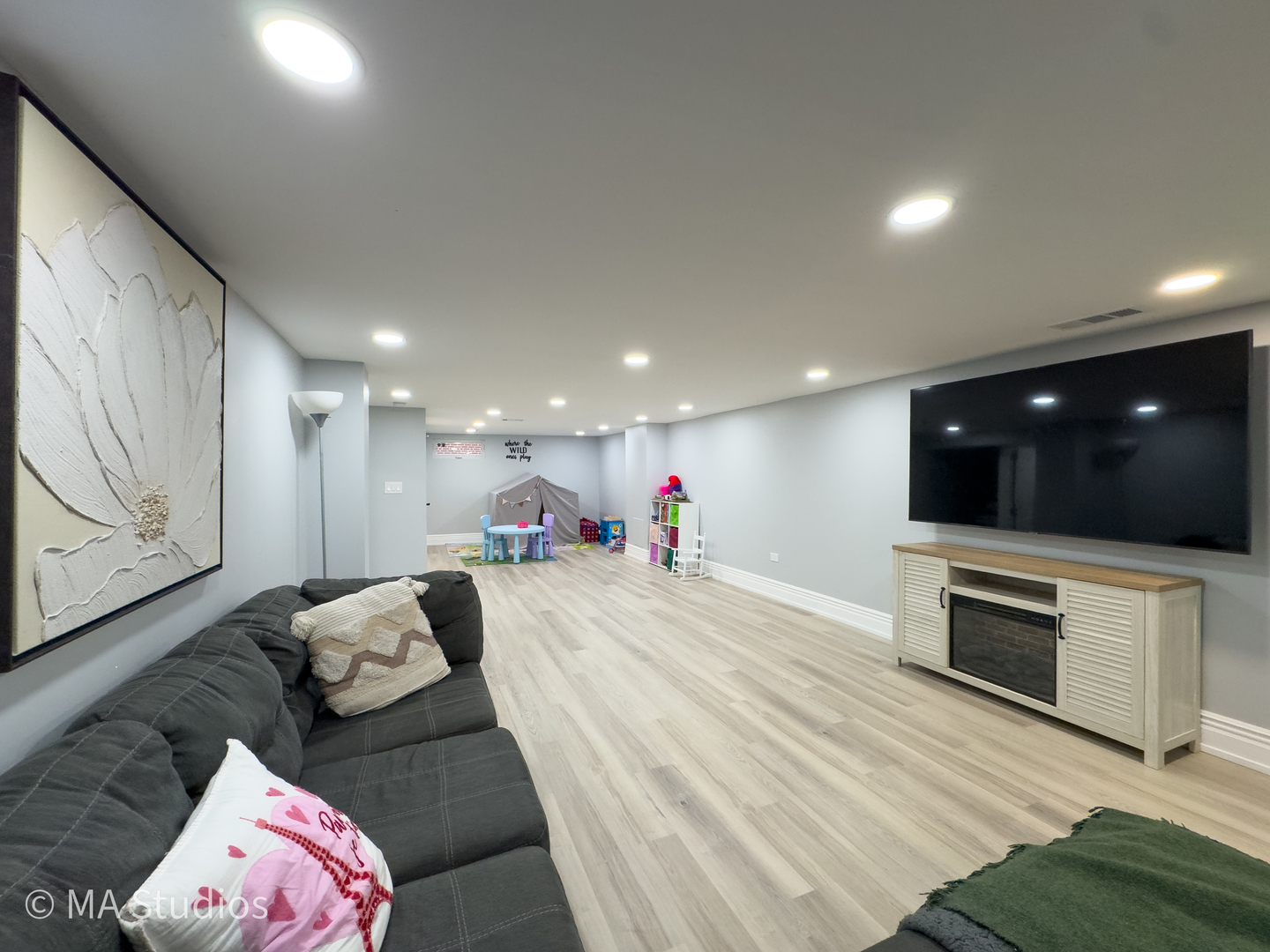 9017 Major Avenue, Morton Grove, IL 60053