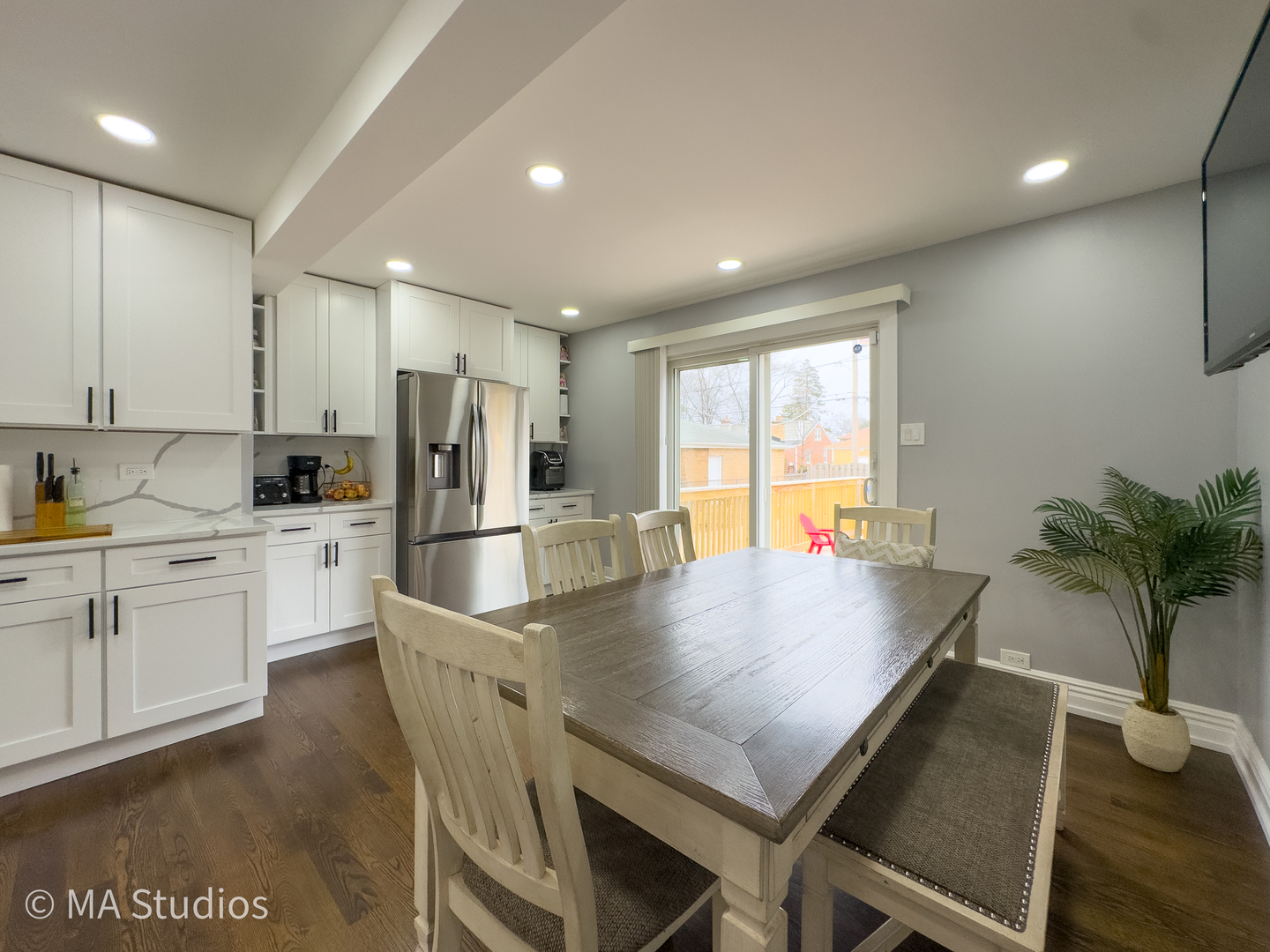 9017 Major Avenue, Morton Grove, IL 60053