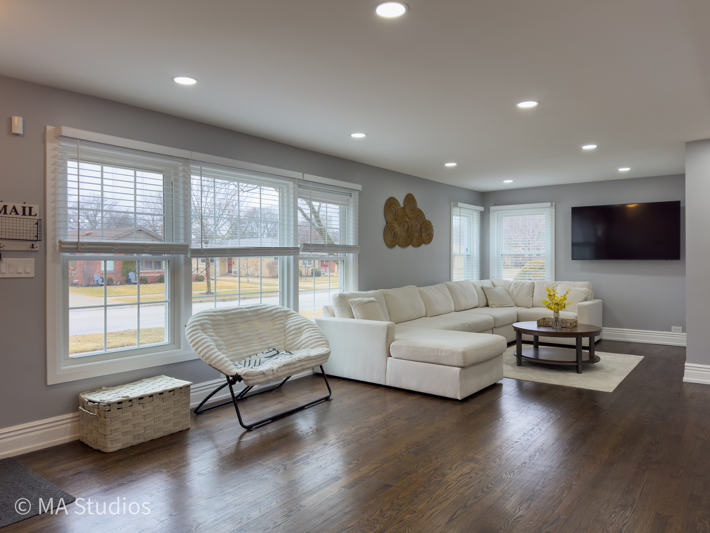 9017 Major Avenue, Morton Grove, IL 60053