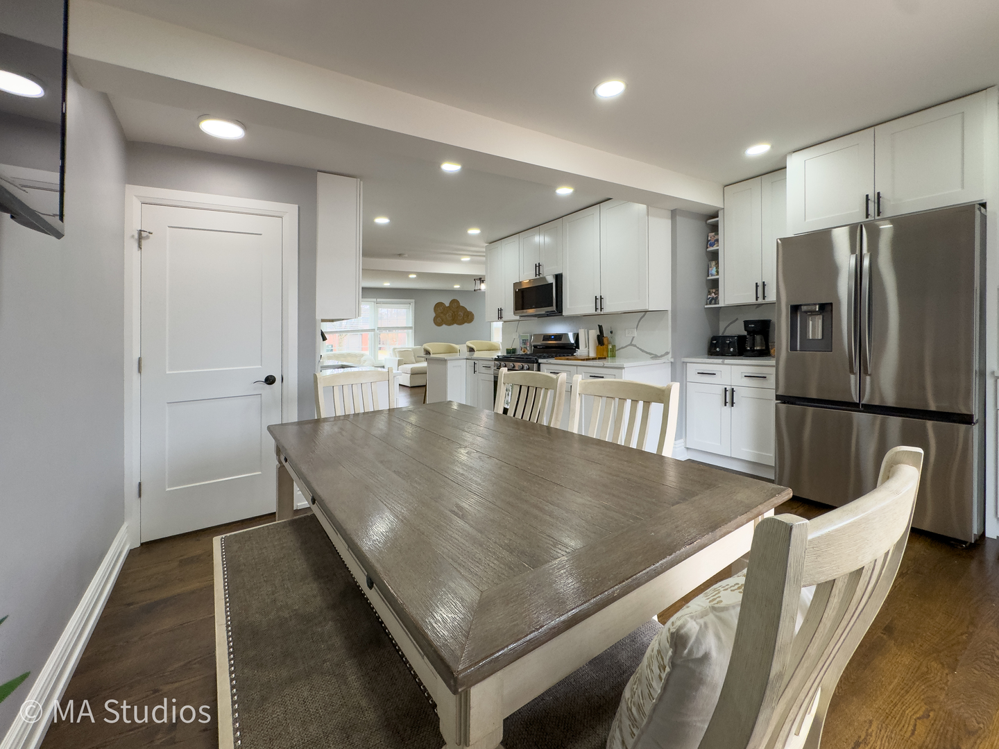 9017 Major Avenue, Morton Grove, IL 60053