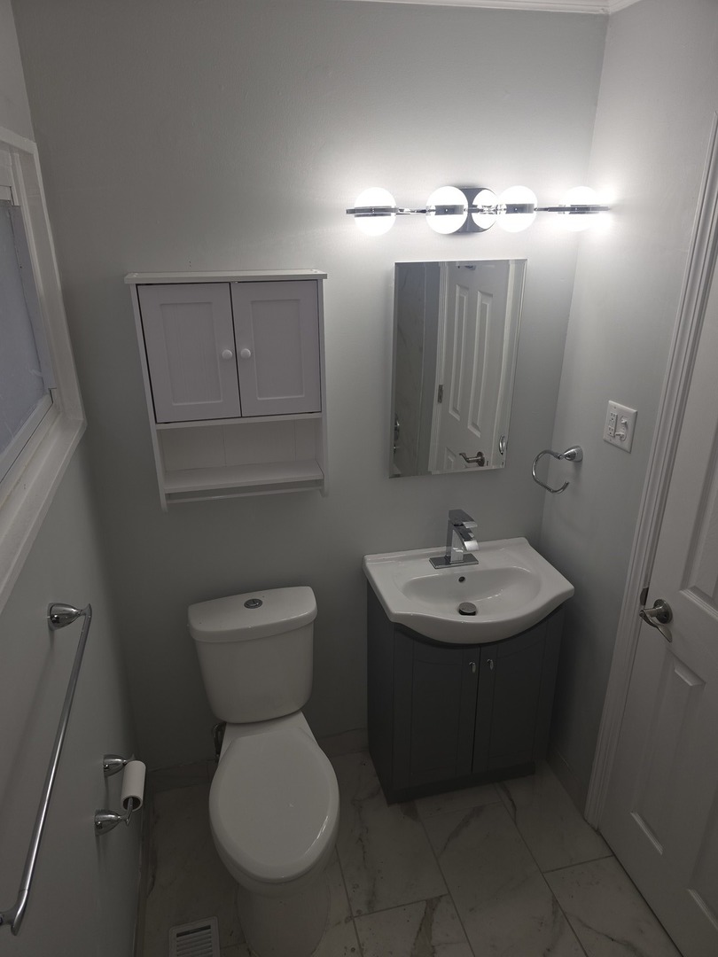 138 Algonquin Street, Park Forest, IL 60466