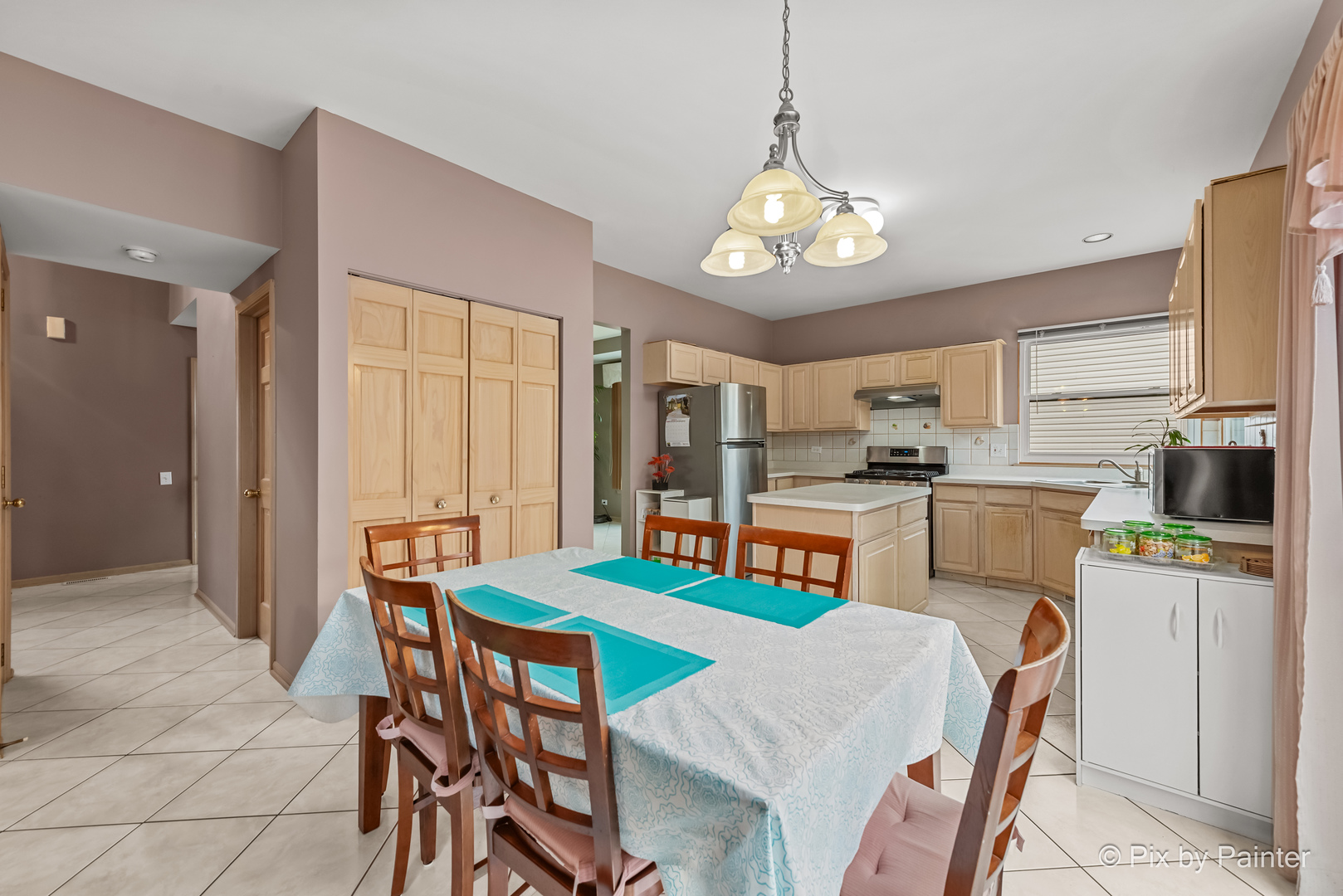 529 Rose Lane, Bartlett, IL 60103