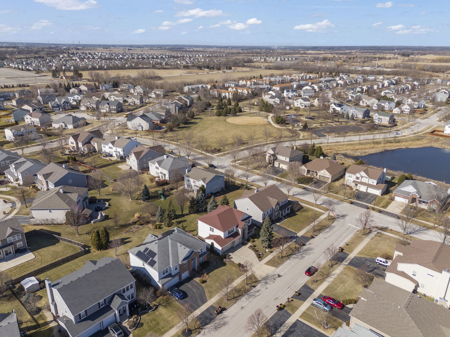 9711 Aberdeen Lane, Huntley, IL 60142