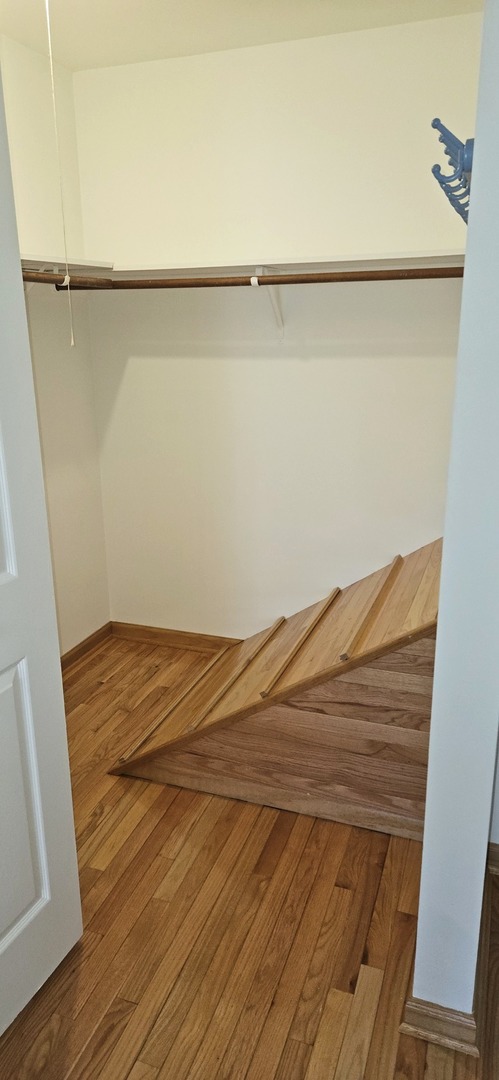 2703 Wayfaring Lane #B, Lisle, IL 60532