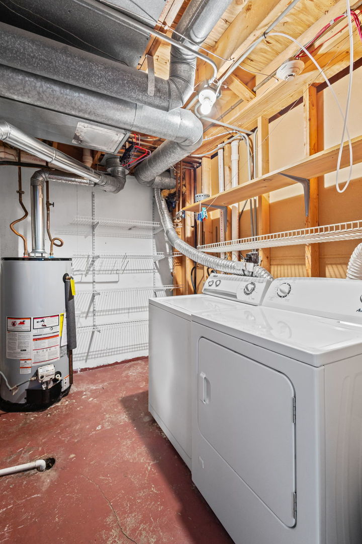 2703 Wayfaring Lane #B, Lisle, IL 60532