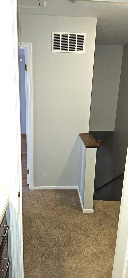 2703 Wayfaring Lane #B, Lisle, IL 60532