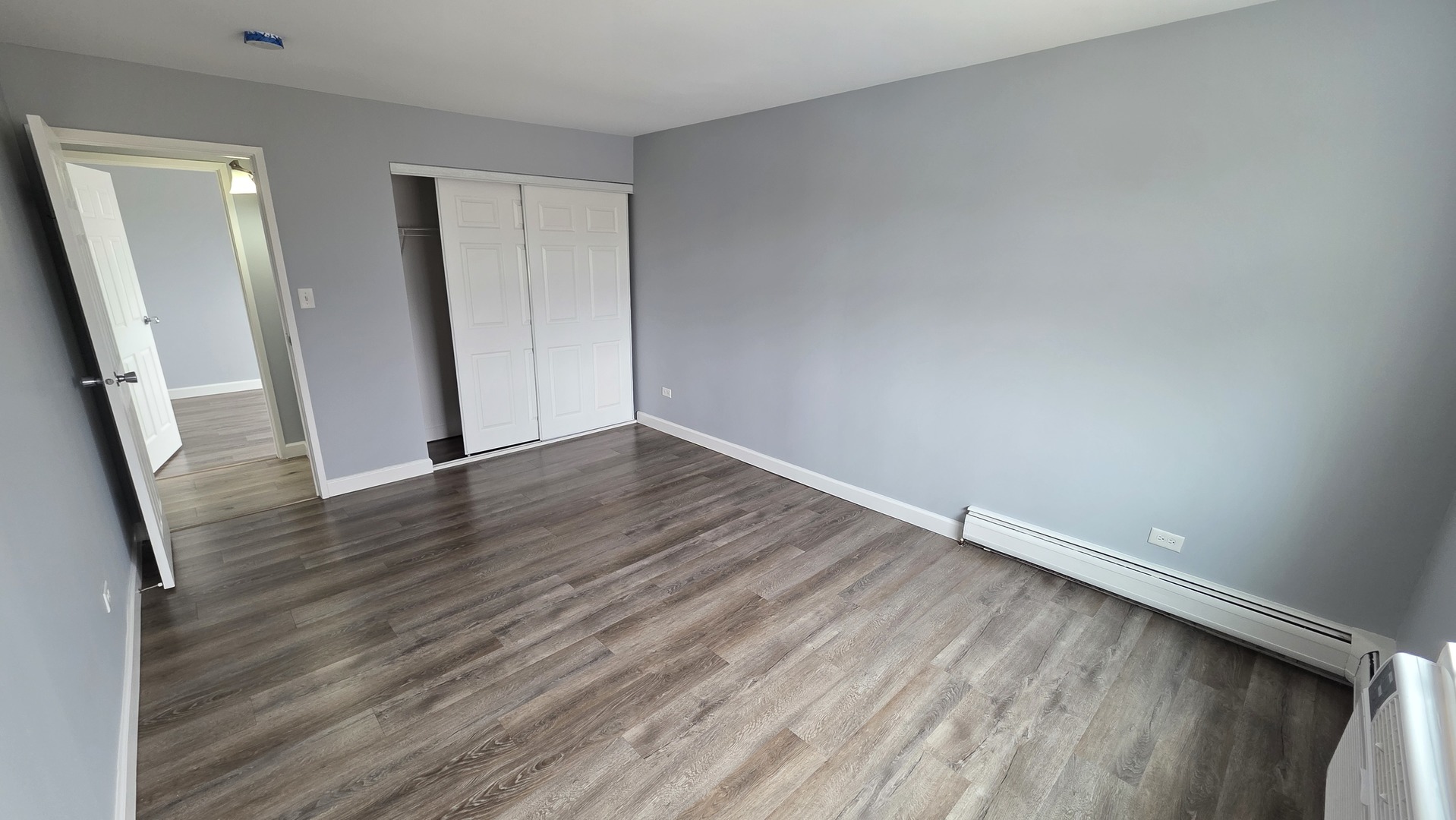 266 Shorewood Drive #2B, Glendale Heights, IL 60139