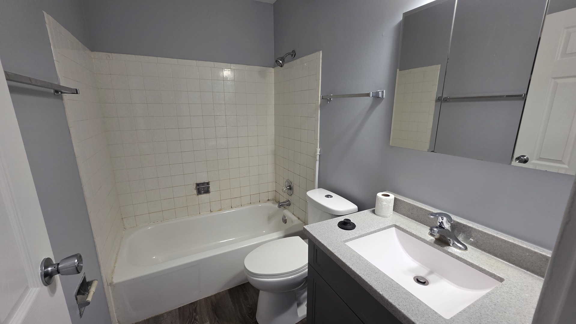 266 Shorewood Drive #2B, Glendale Heights, IL 60139