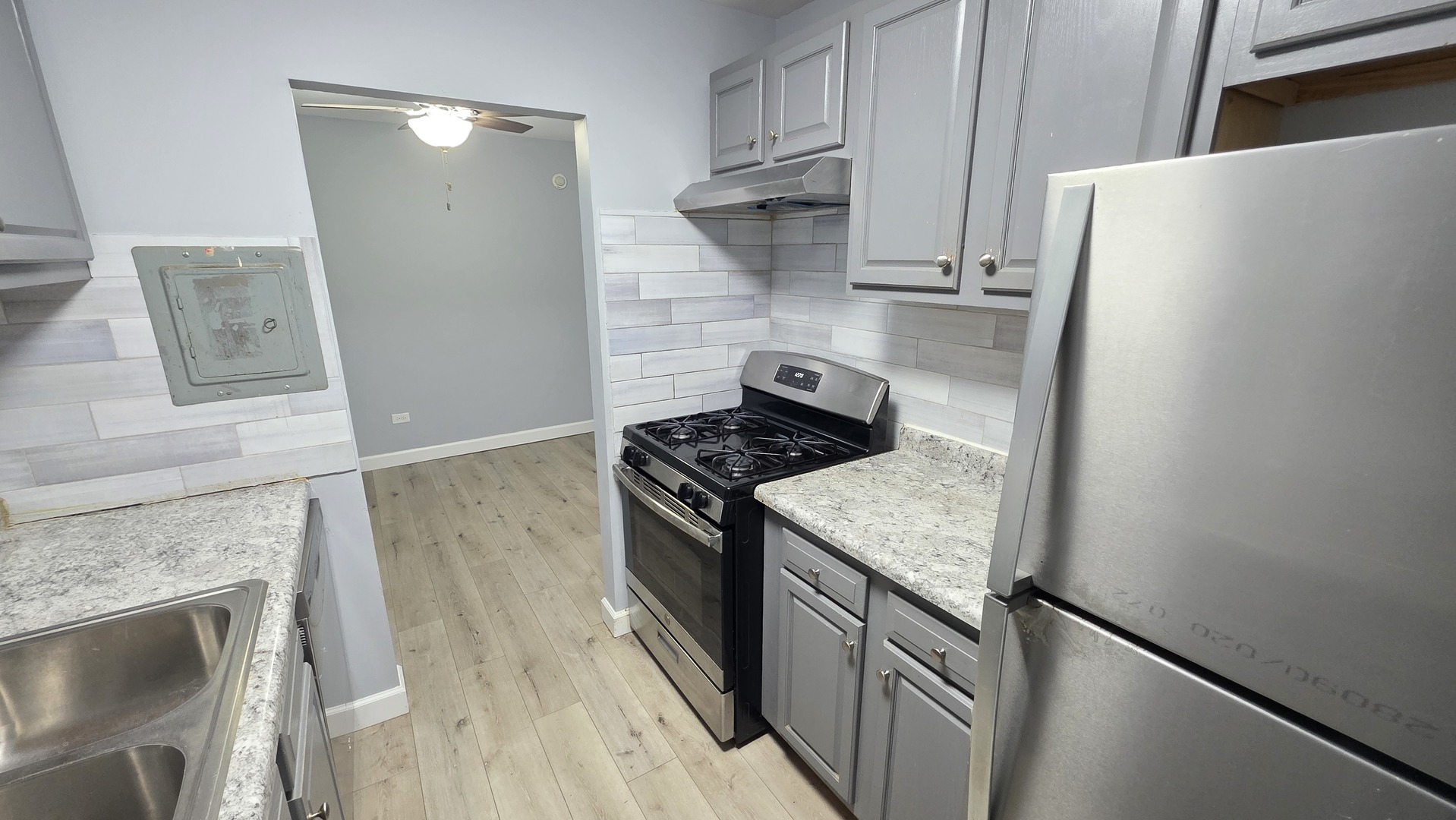 266 Shorewood Drive #2B, Glendale Heights, IL 60139