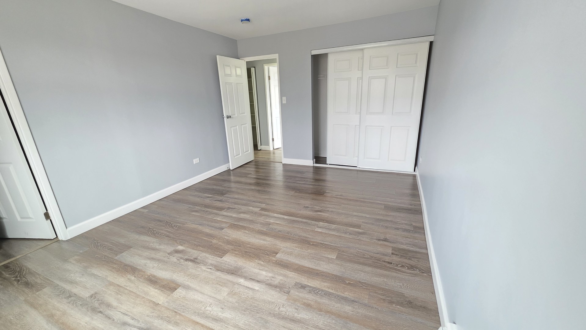 266 Shorewood Drive #2B, Glendale Heights, IL 60139