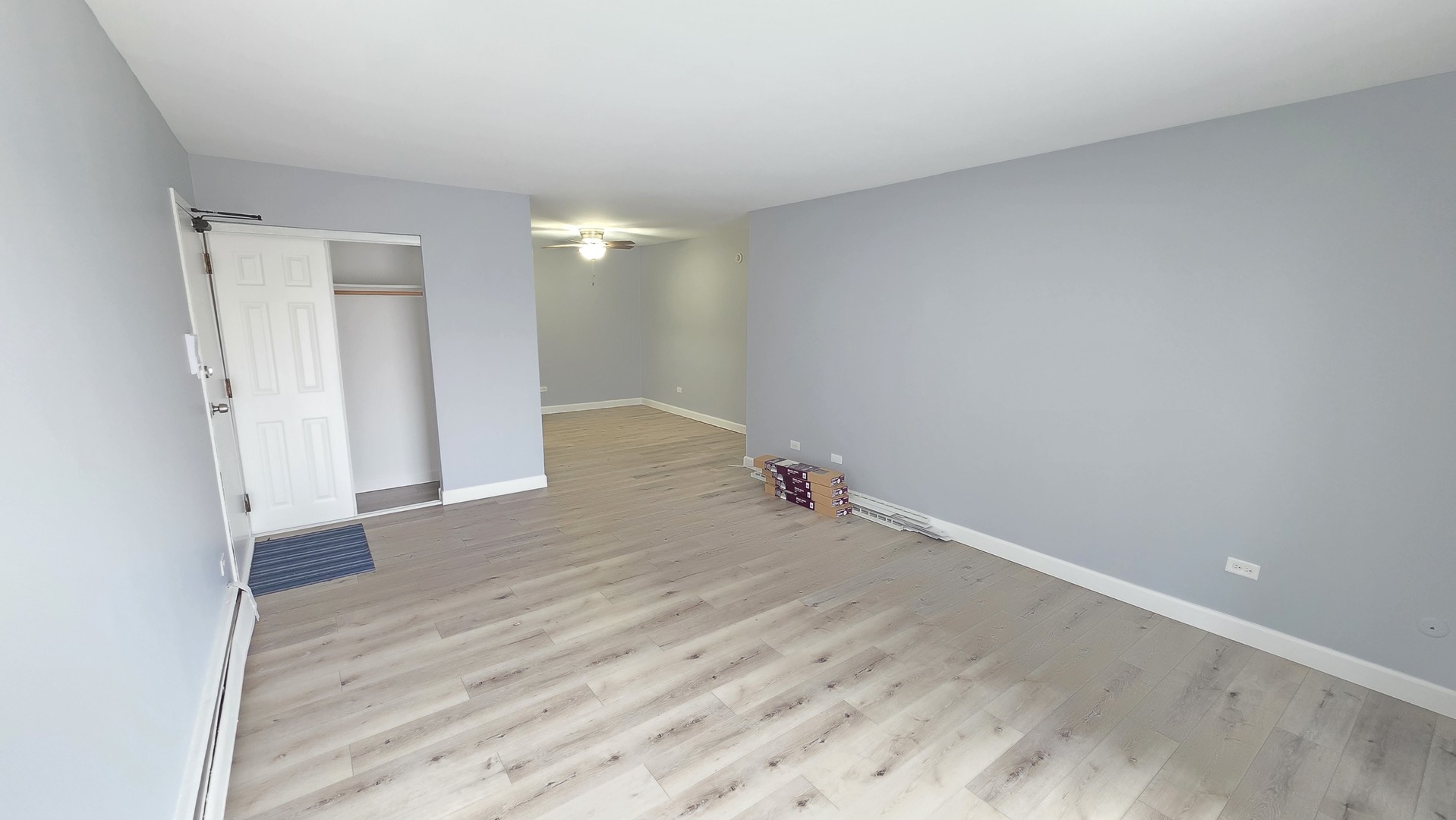 266 Shorewood Drive #2B, Glendale Heights, IL 60139