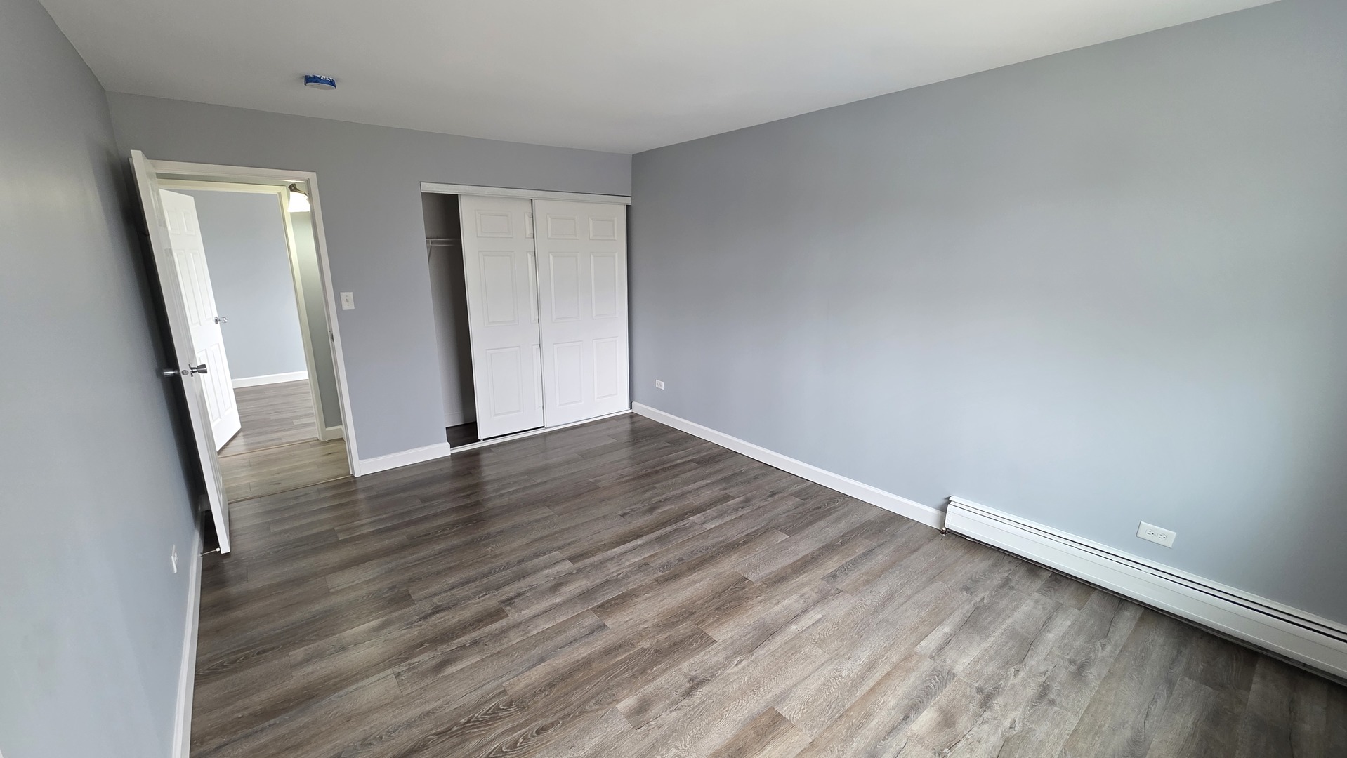 266 Shorewood Drive #2B, Glendale Heights, IL 60139