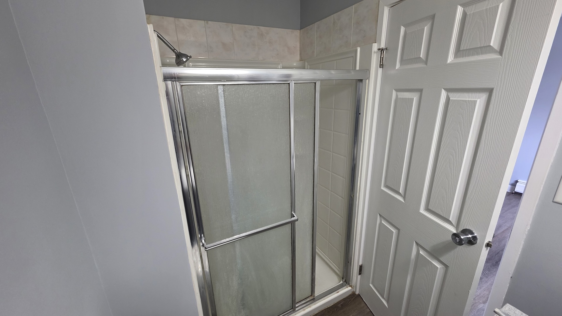 266 Shorewood Drive #2B, Glendale Heights, IL 60139