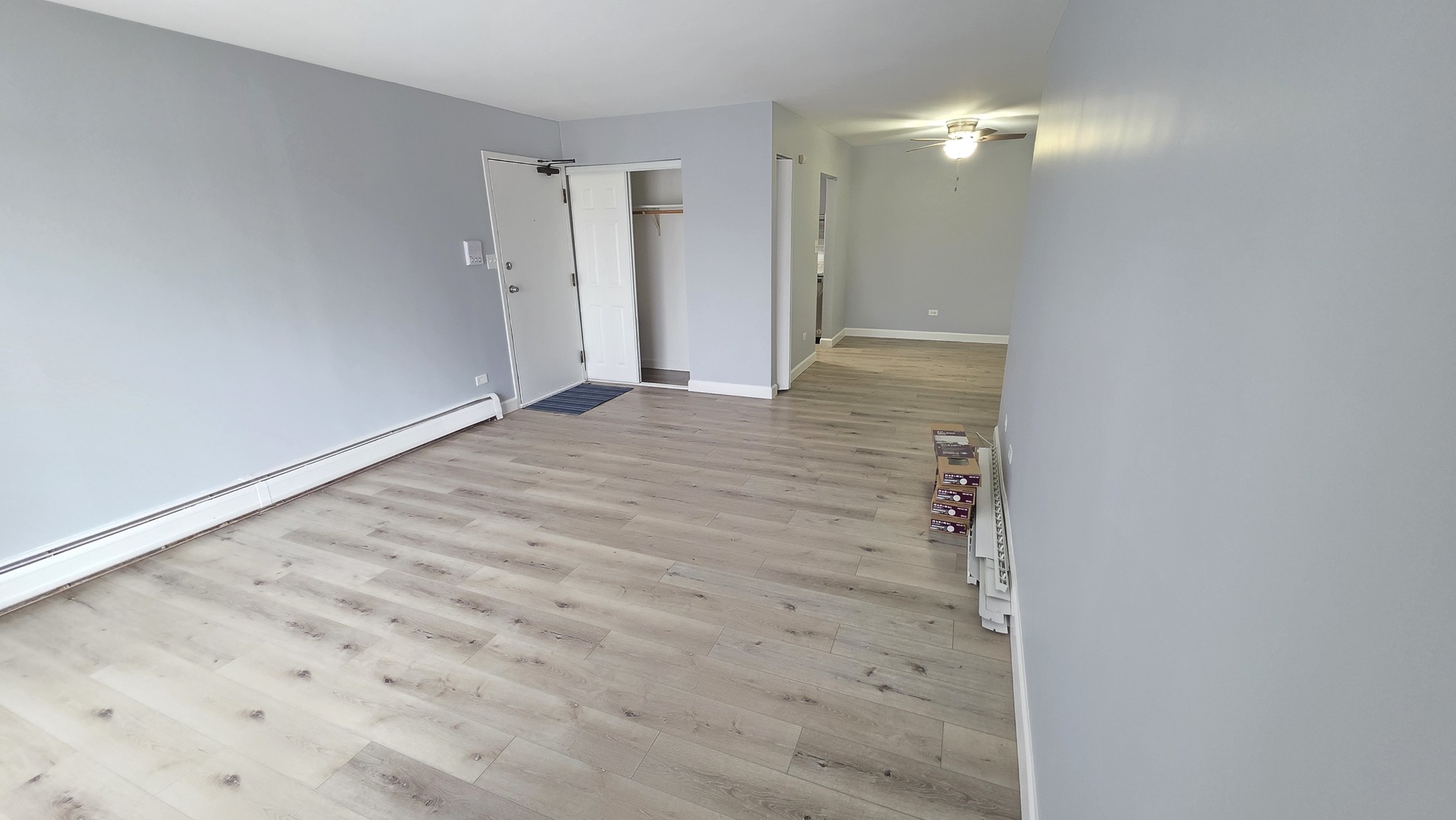 266 Shorewood Drive #2B, Glendale Heights, IL 60139