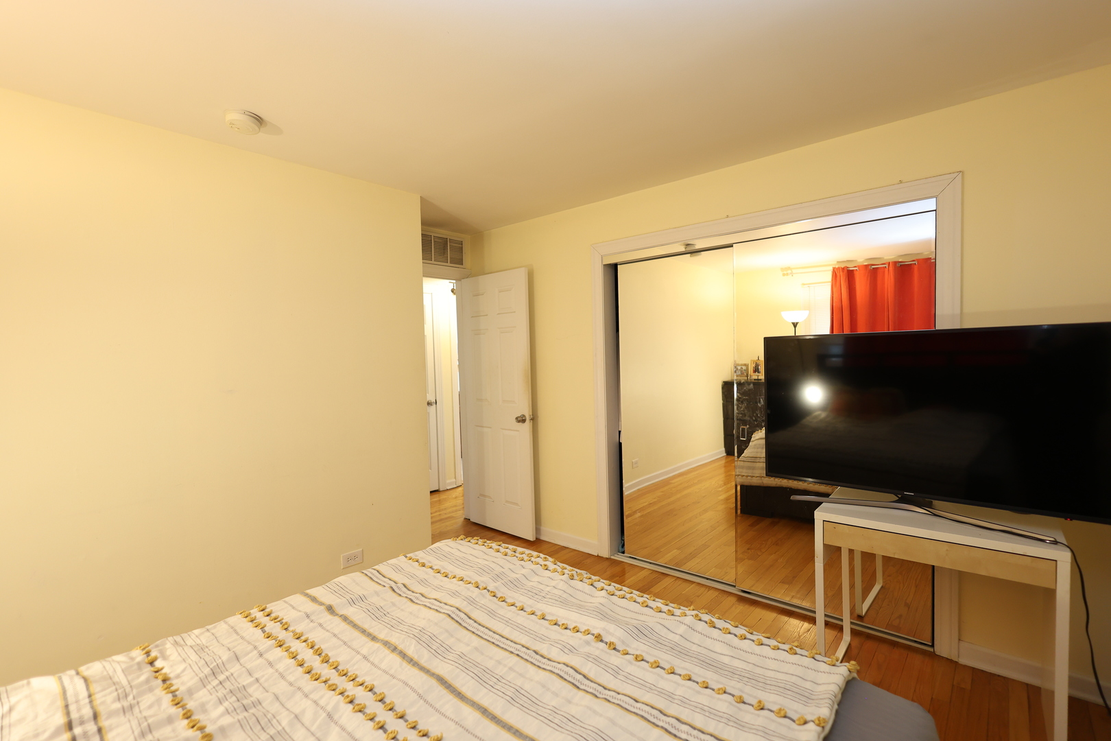 10111 Old Orchard Court #203, Skokie, IL 60076