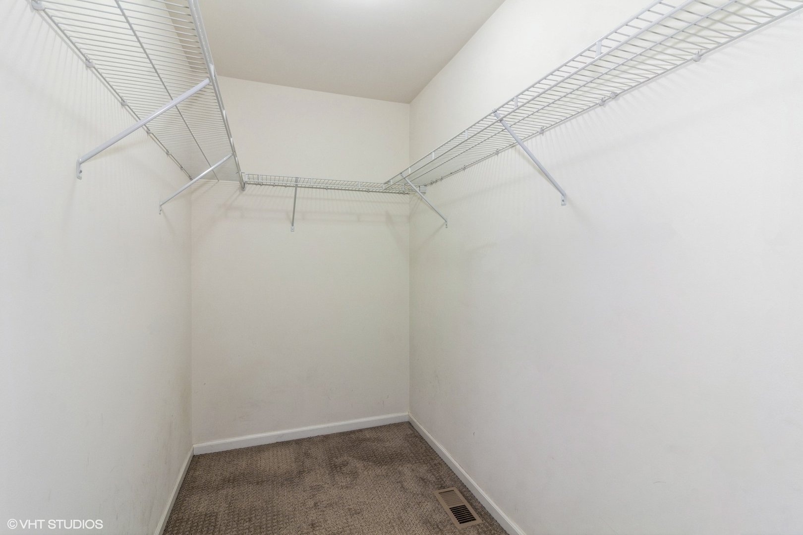 4271 Liberty Street, Aurora, IL 60504