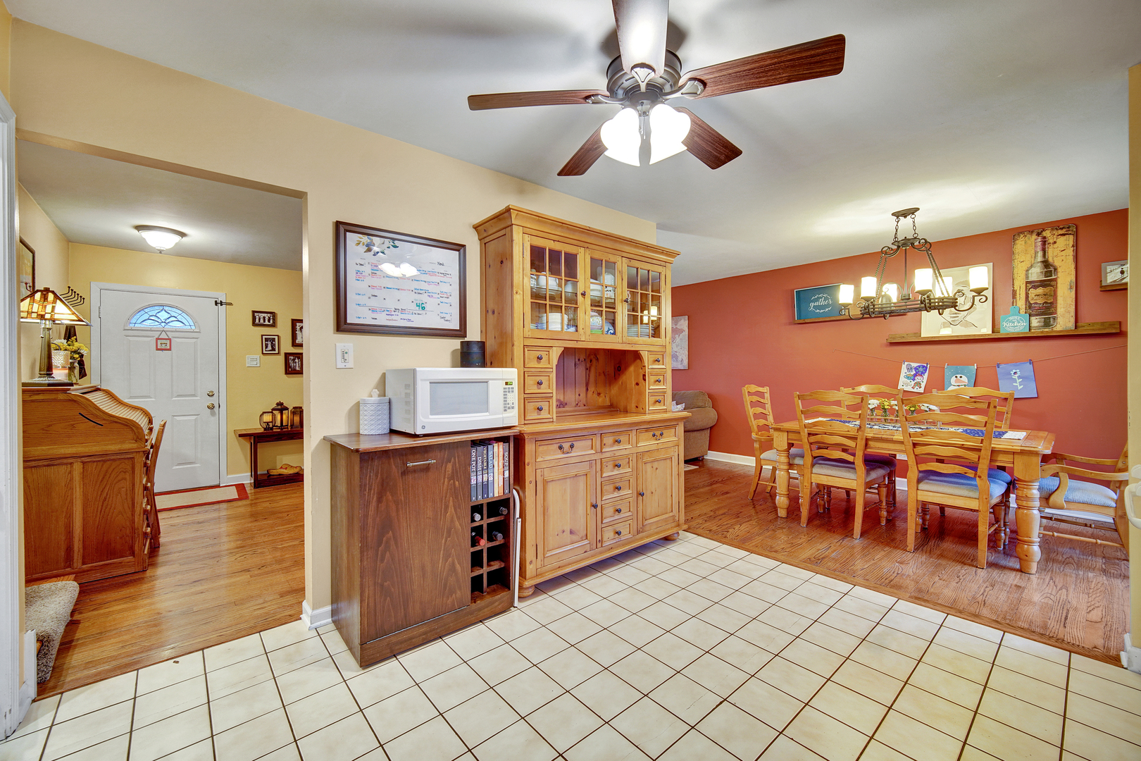 10456 S Stowe Court, Palos Hills, IL 60465