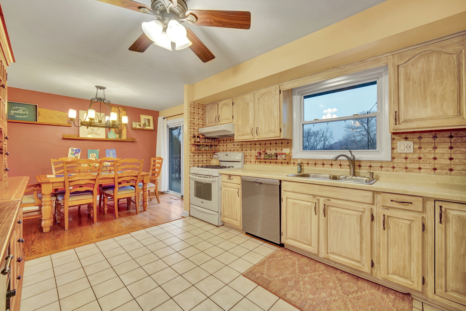 10456 S Stowe Court, Palos Hills, IL 60465