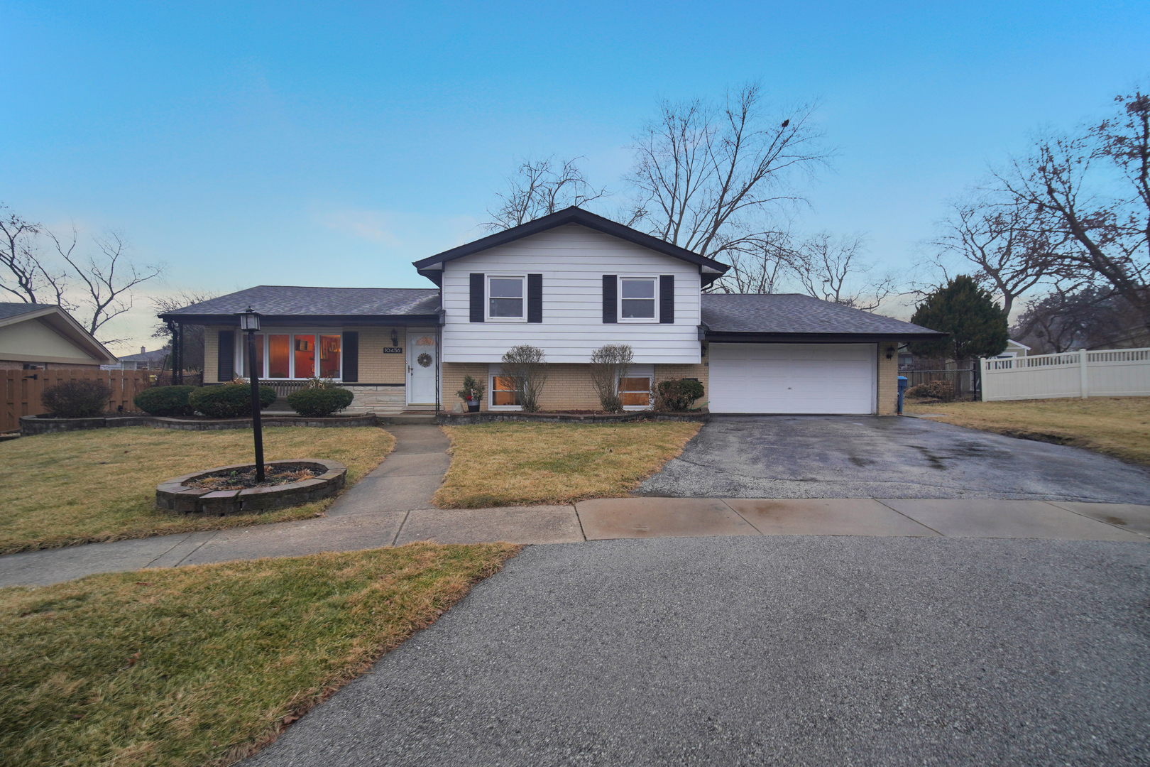 10456 S Stowe Court, Palos Hills, IL 60465