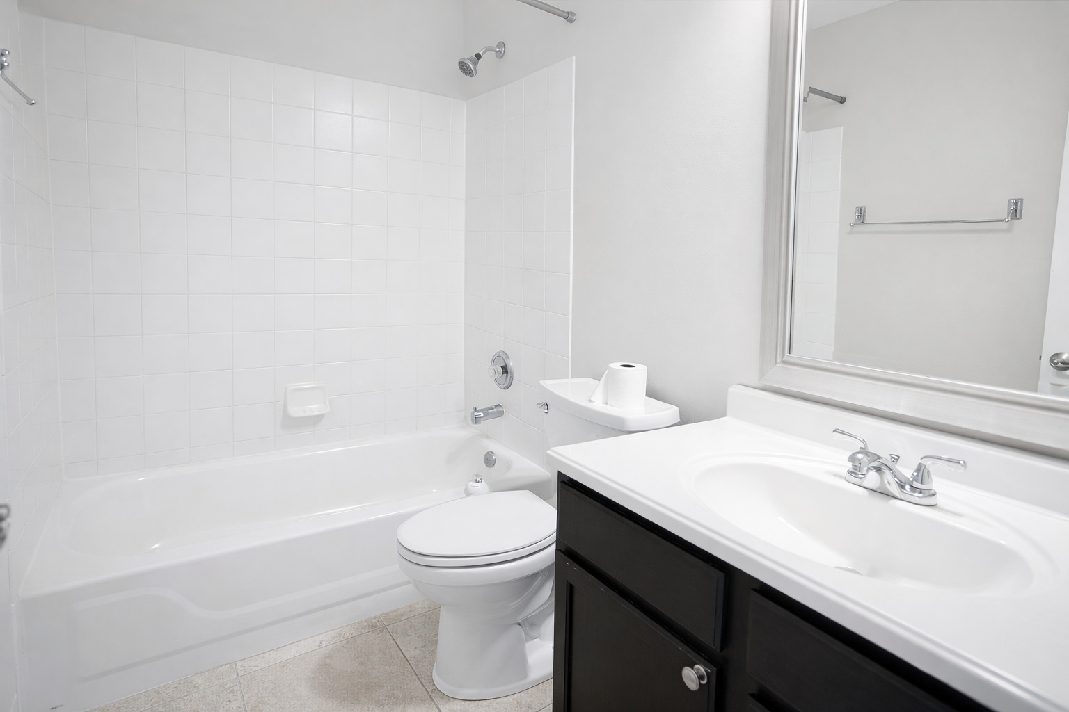 1051 PARKHILL Circle #1051, Aurora, IL 60502