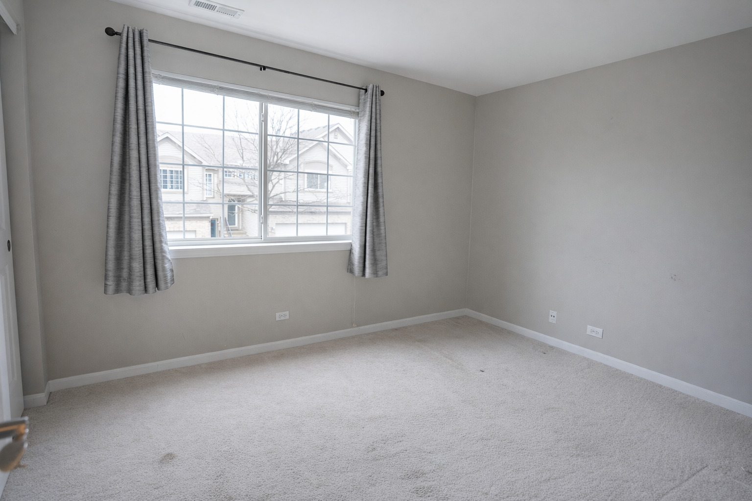 1051 PARKHILL Circle #1051, Aurora, IL 60502