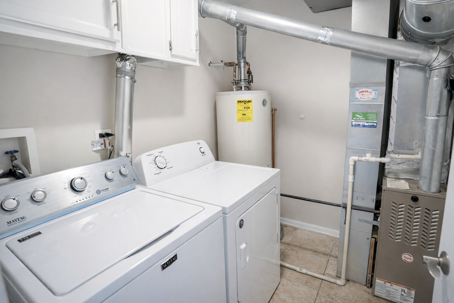 1051 PARKHILL Circle #1051, Aurora, IL 60502