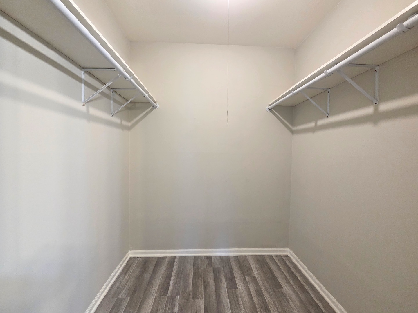 5001 Carriageway Drive #116, Rolling Meadows, IL 60008