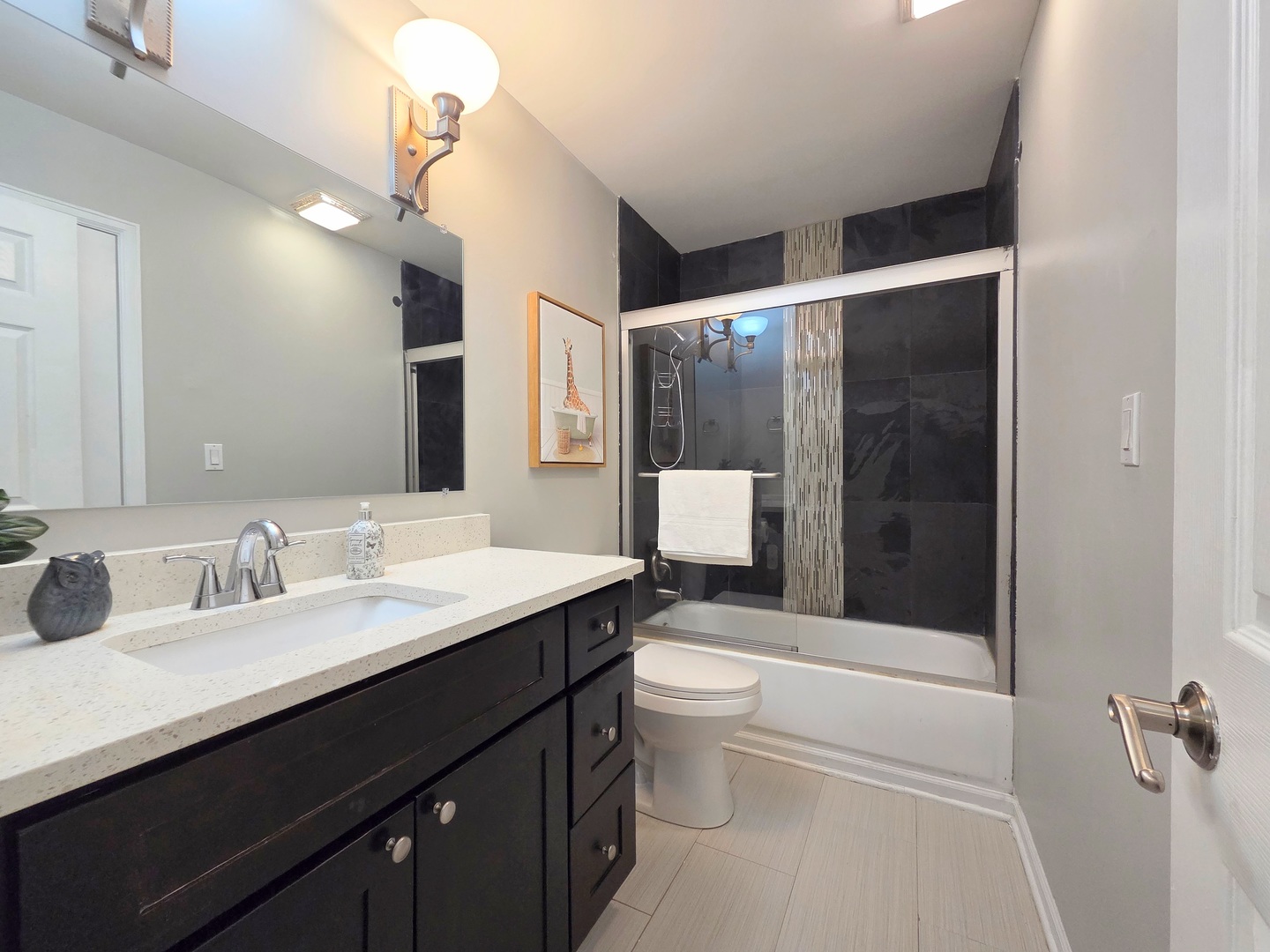 5001 Carriageway Drive #116, Rolling Meadows, IL 60008