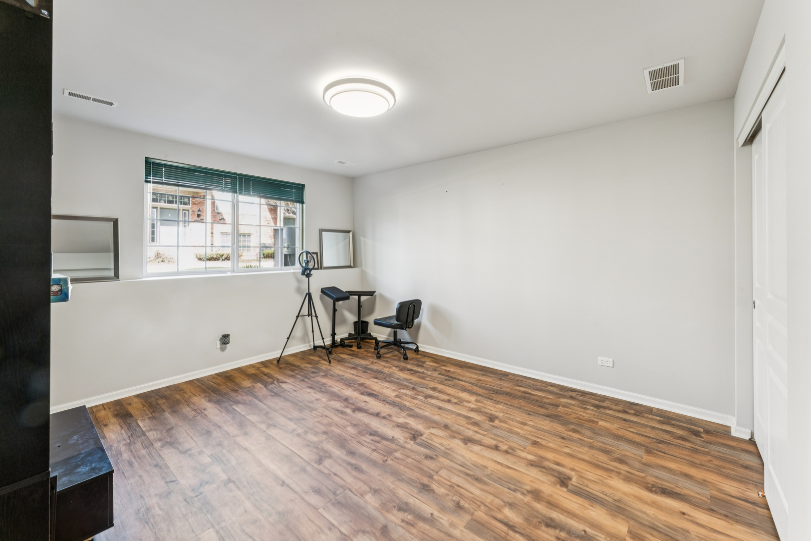 464 Valentine Way, Oswego, IL 60543