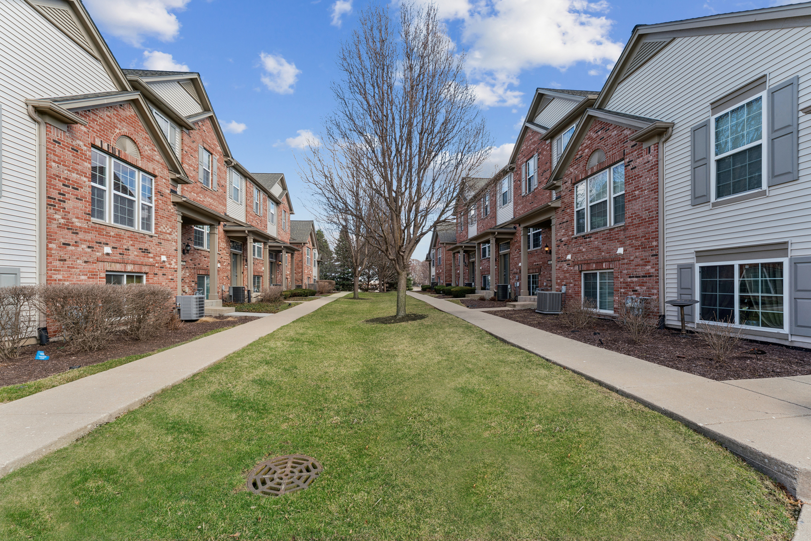 464 Valentine Way, Oswego, IL 60543