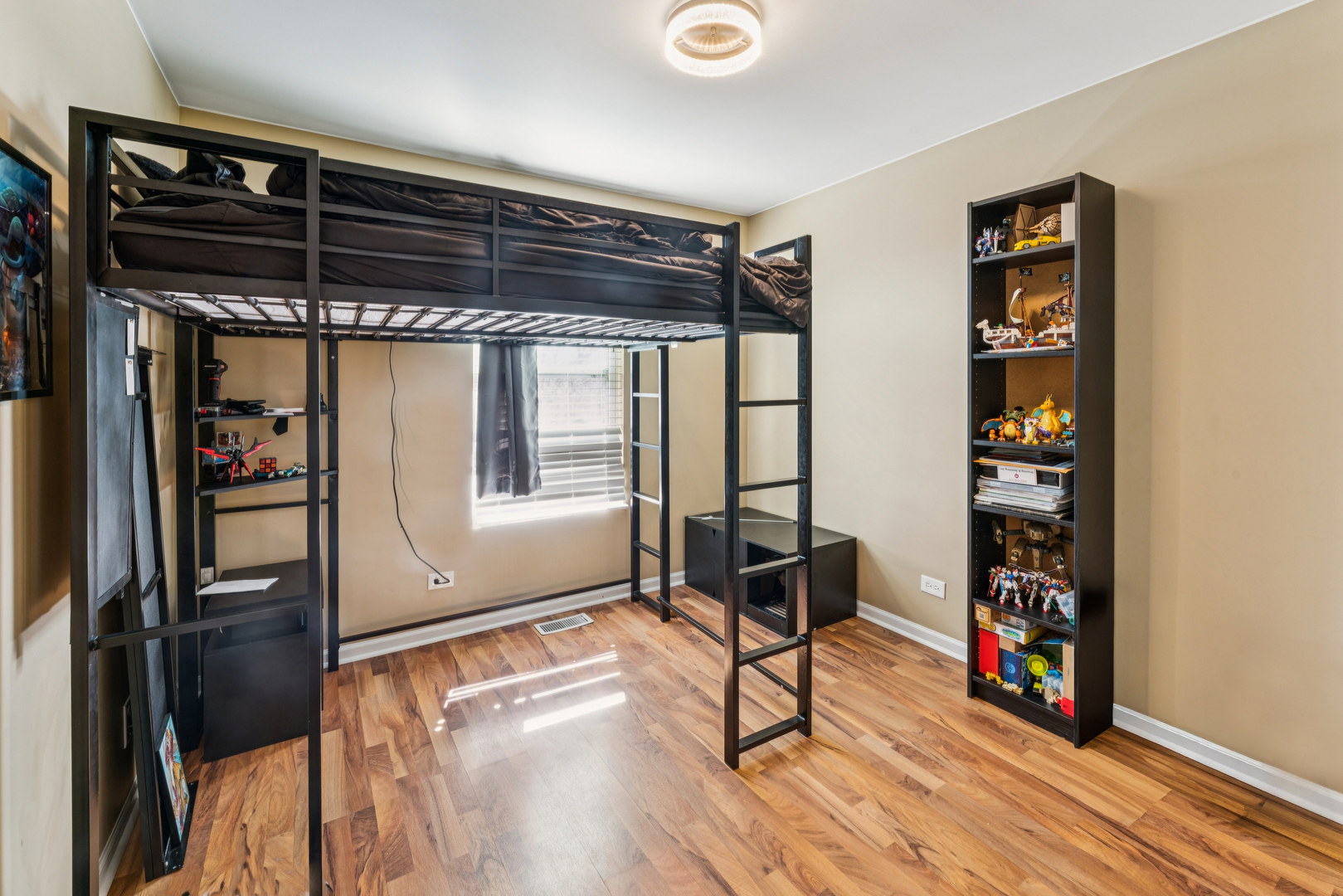 464 Valentine Way, Oswego, IL 60543