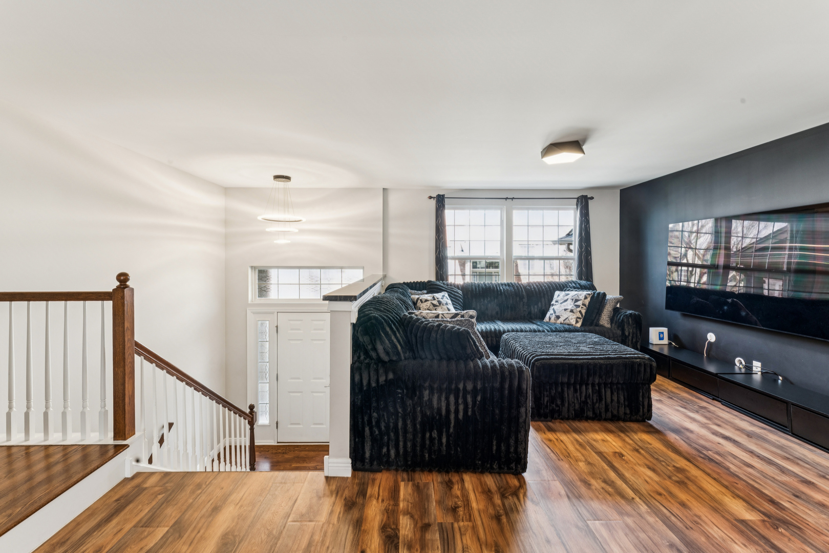 464 Valentine Way, Oswego, IL 60543