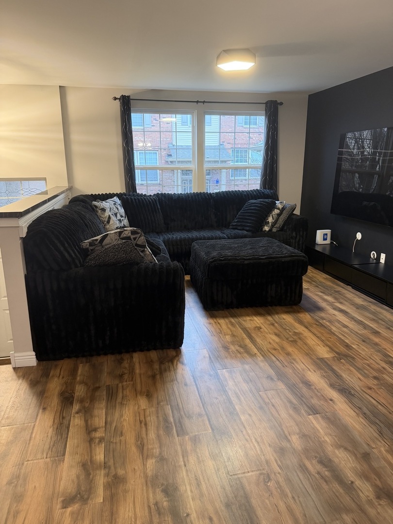 464 Valentine Way, Oswego, IL 60543