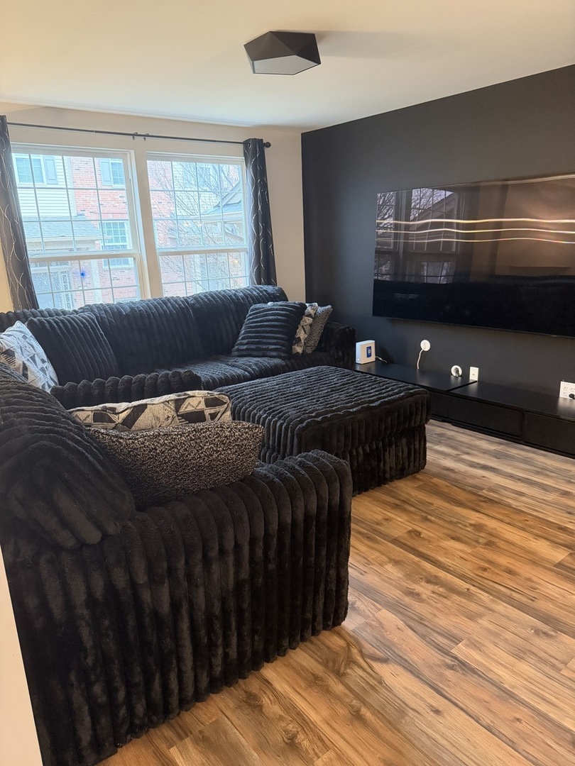 464 Valentine Way, Oswego, IL 60543