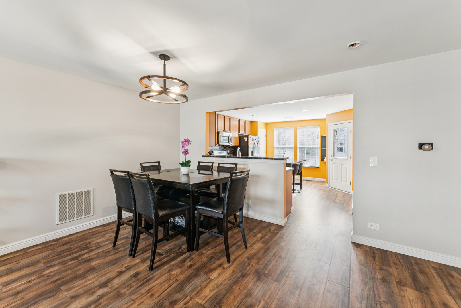 464 Valentine Way, Oswego, IL 60543