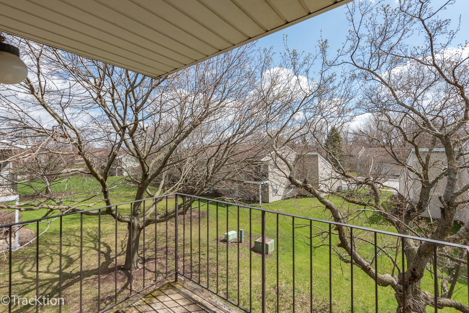 549 E Shag Bark Lane #E, Streamwood, IL 60107