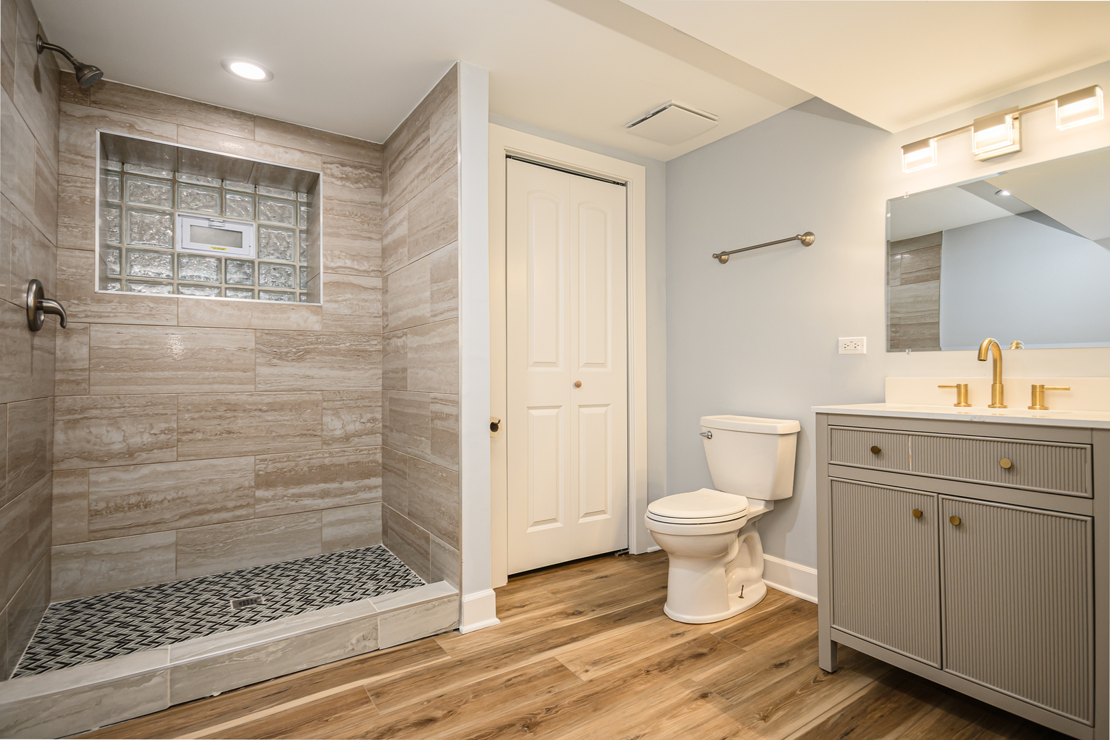 7743 S Throop Street, Chicago, IL 60620