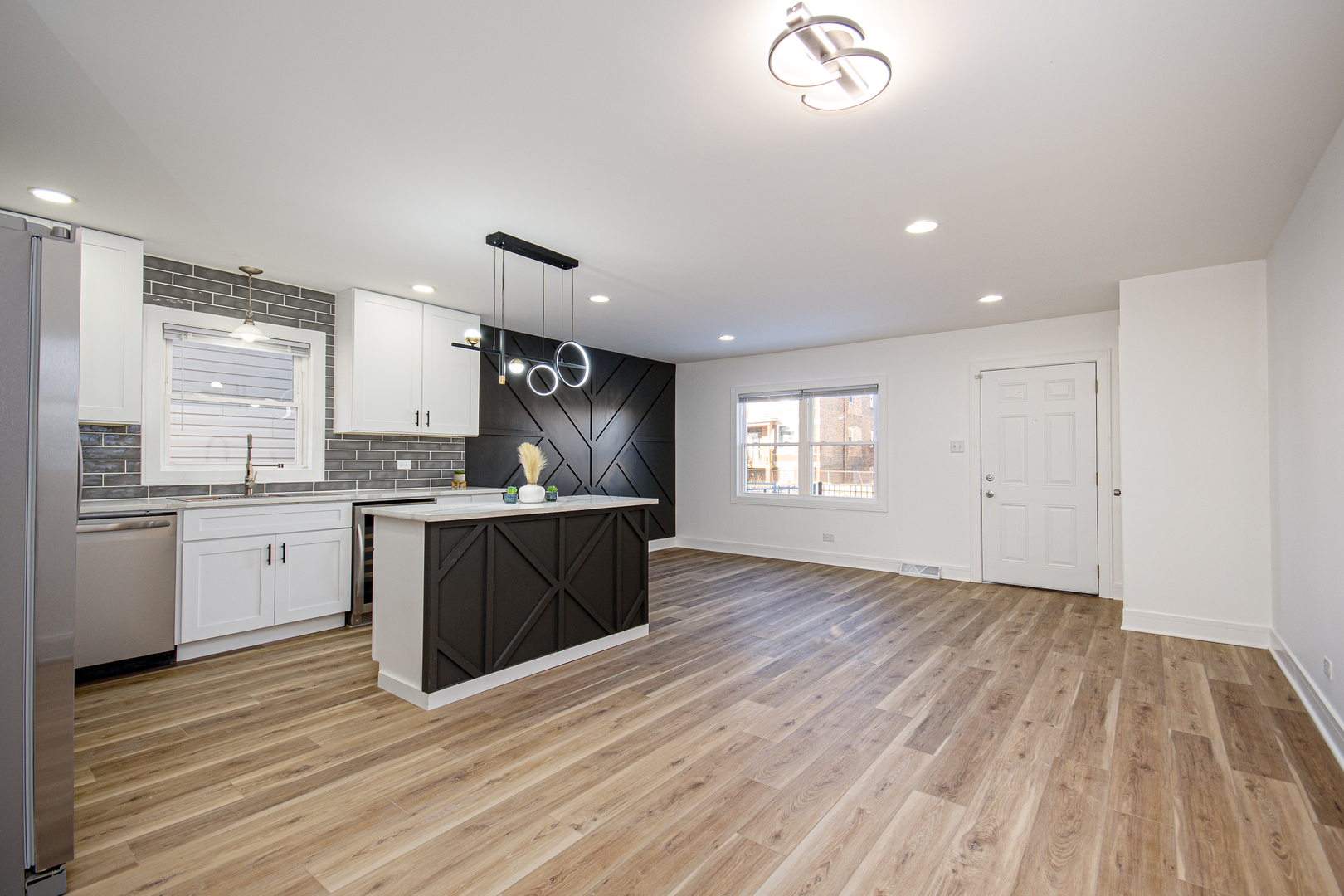 1005 W 103rd Street, Chicago, IL 60643