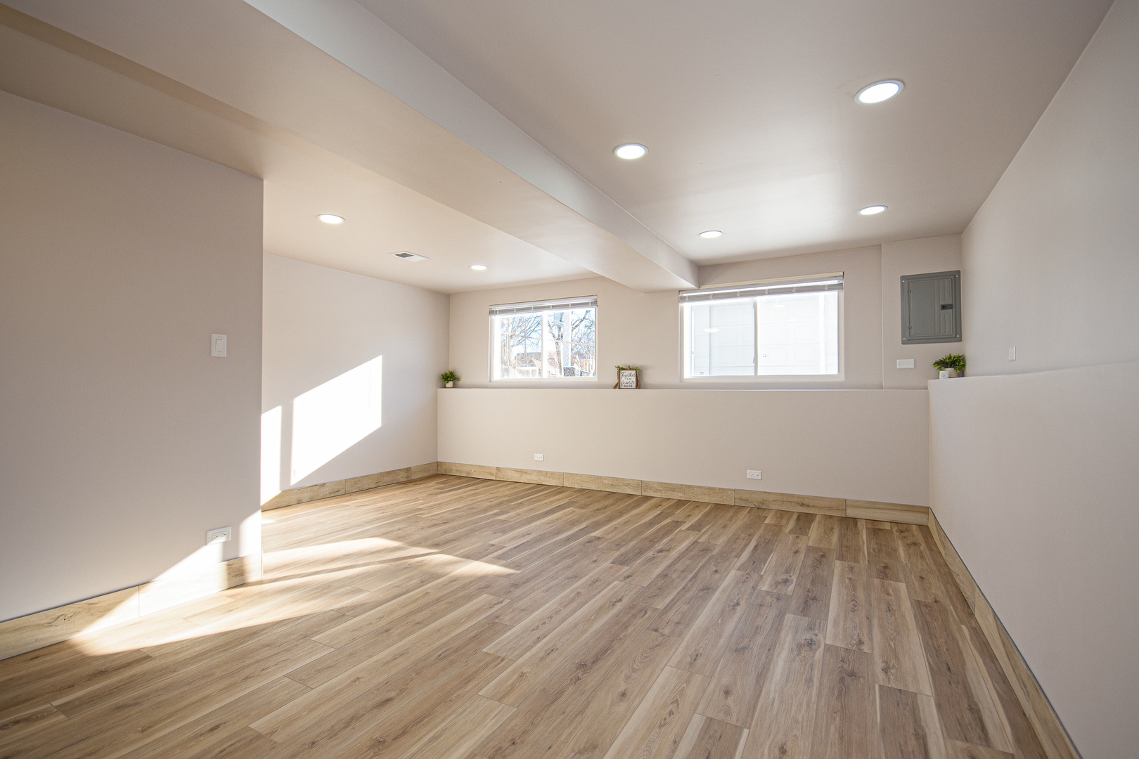 1005 W 103rd Street, Chicago, IL 60643