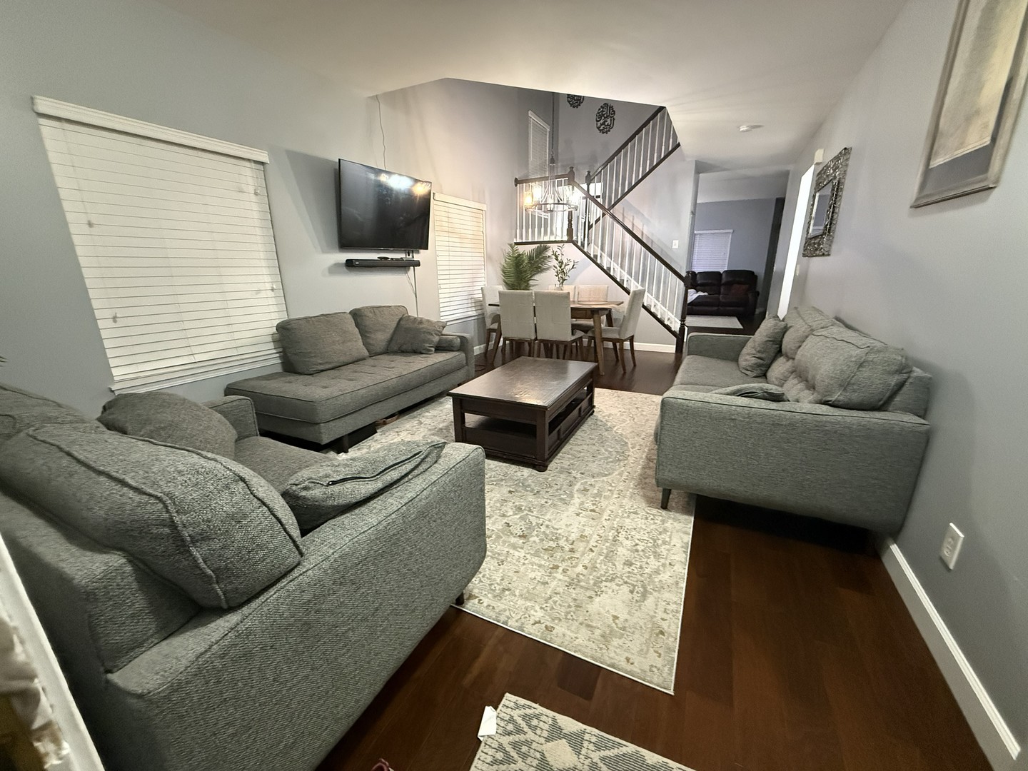 689 S Shannon Drive, Romeoville, IL 60446