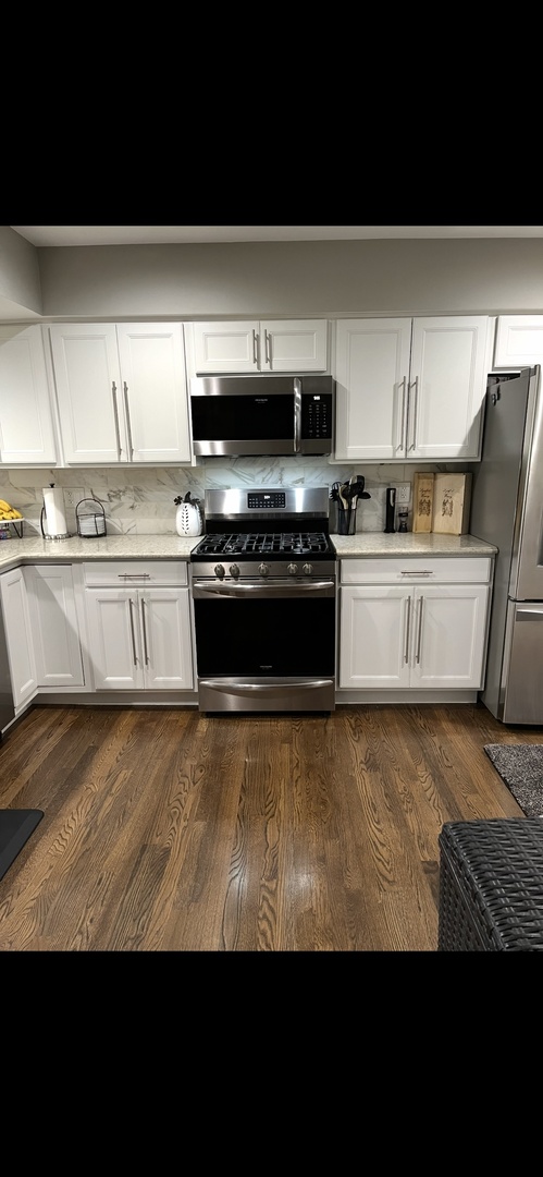 1810 Golf View Drive, Bartlett, IL 60103