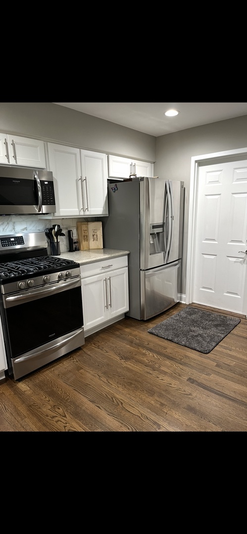 1810 Golf View Drive, Bartlett, IL 60103