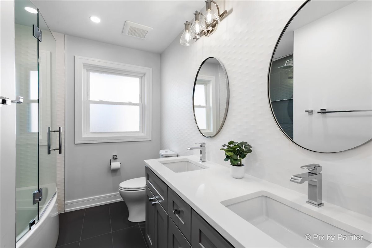 1214 E Suffield Drive, Arlington Heights, IL 60004