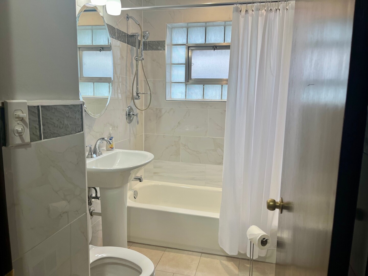 4025 Elmwood Avenue, Stickney, IL 60402