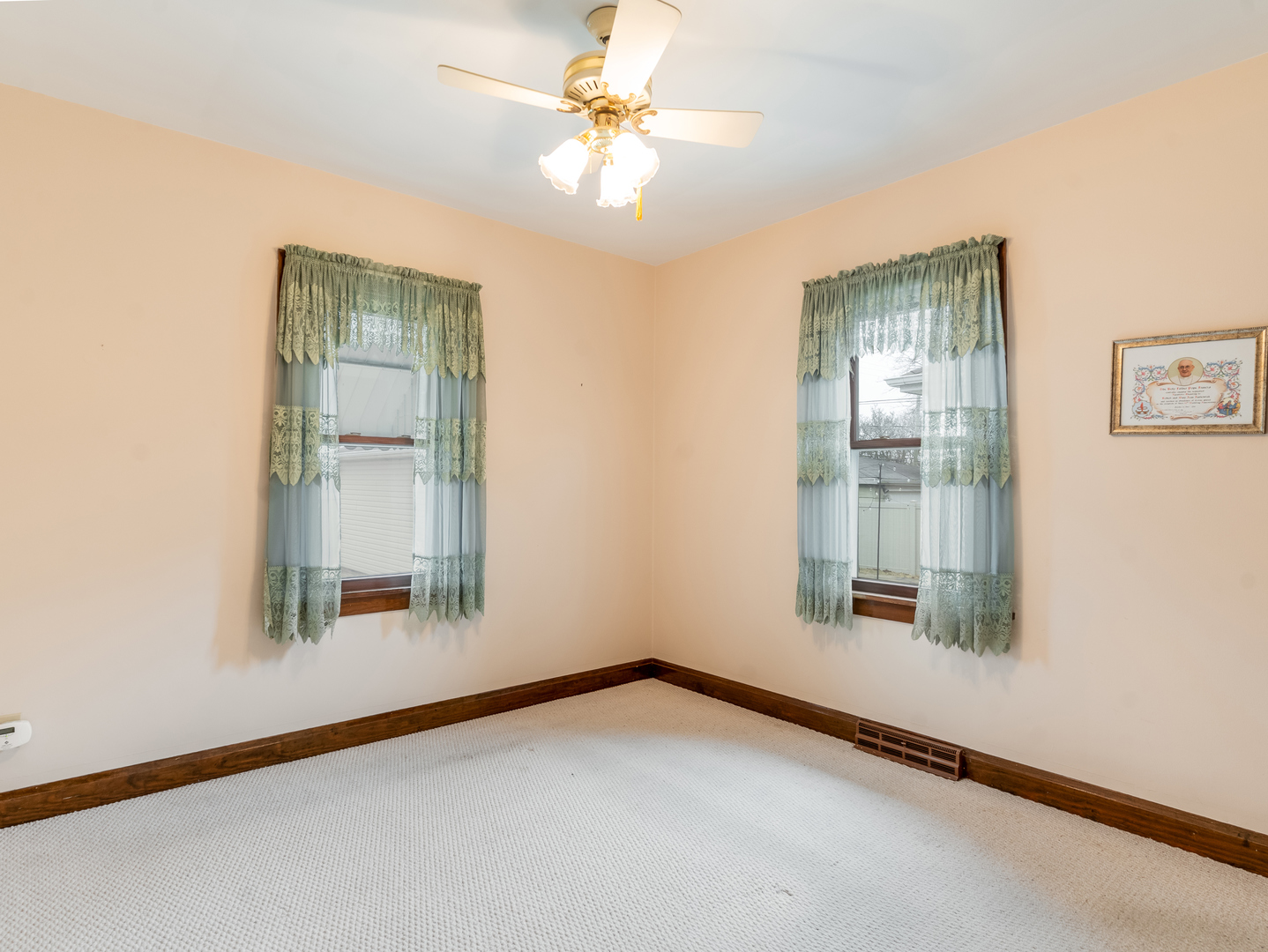 1115 N Prairie Avenue, Joliet, IL 60435