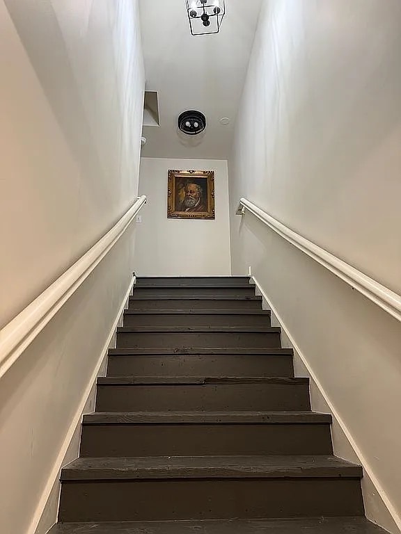 205 W Galena Boulevard, Aurora, IL 60506